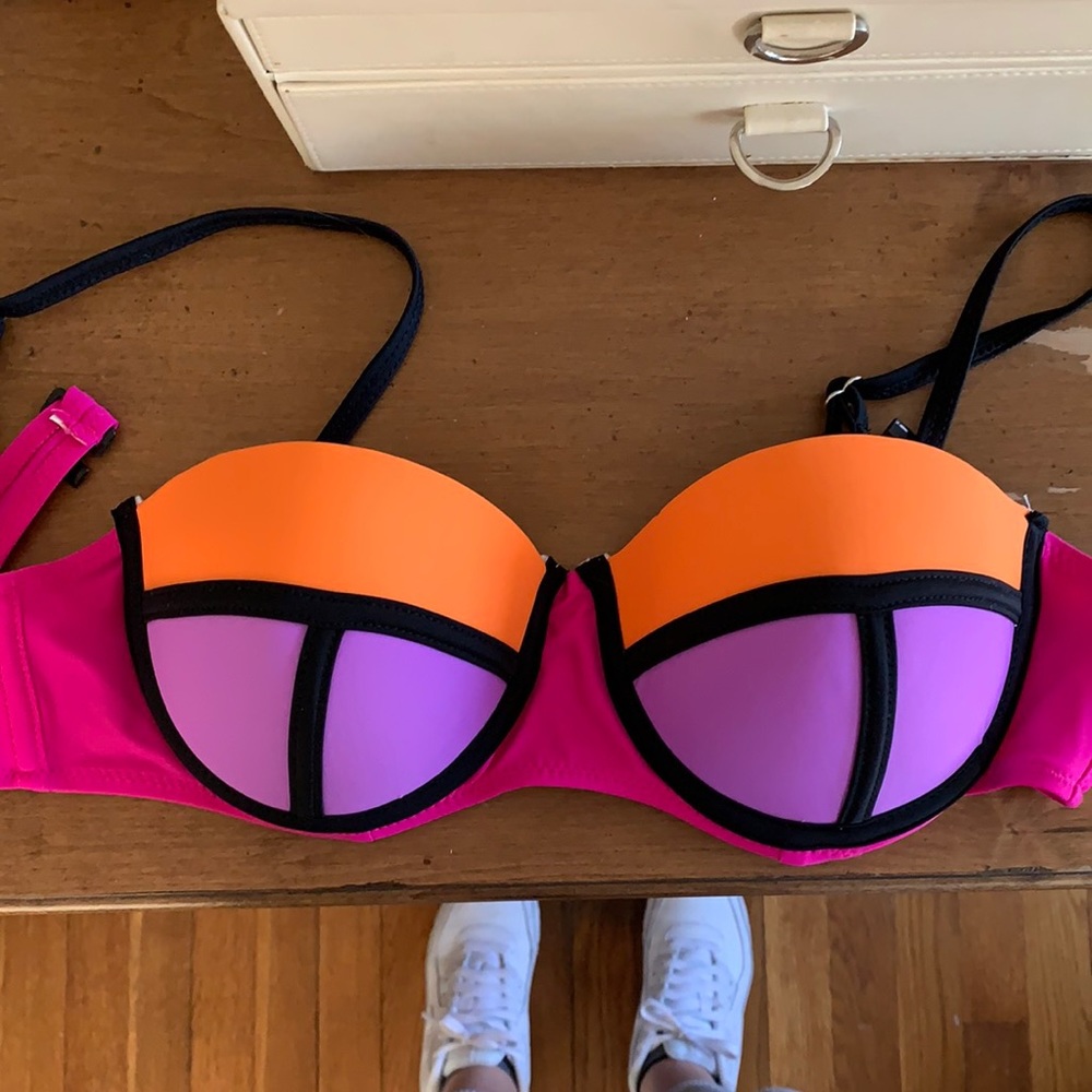 Bathing suit padded top